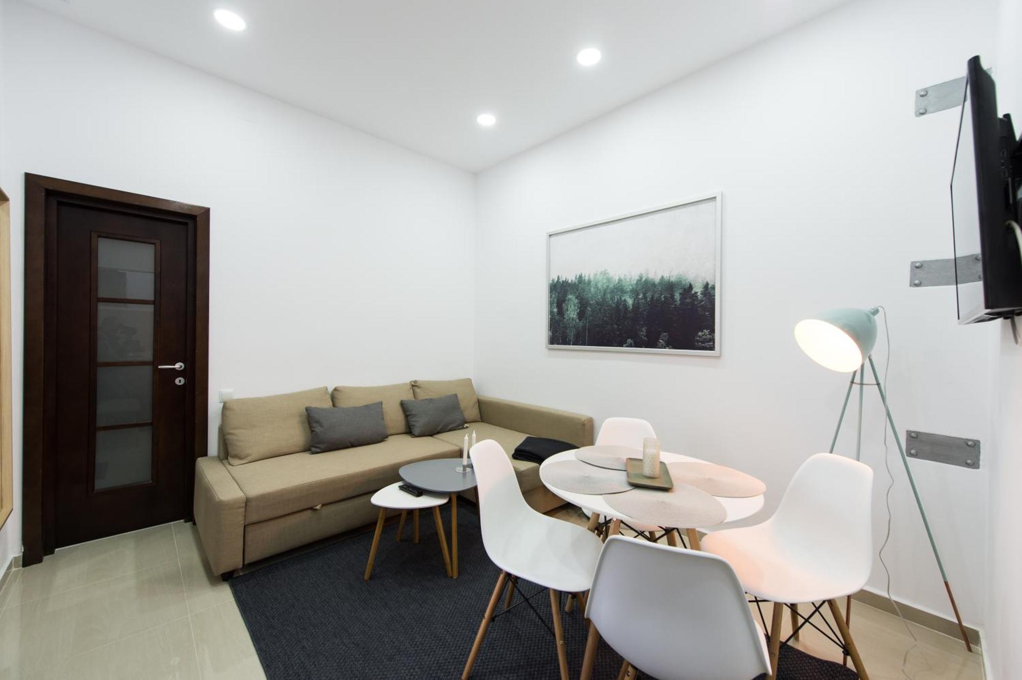 Apartmán Gorgeous Brasov Flat With Patio And Mountain Views Exteriér fotografie